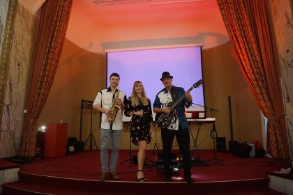 2025 All Inklusive - Hochzeitspaket - Band Entertainer Martin & Bunch of Stars: Trauung, Agape, Abend und/oder DJ