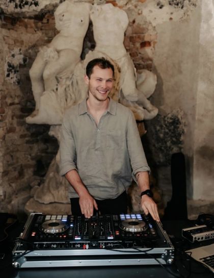 DJ & Live Act - Spätsommer und Herbst 2026