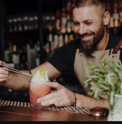 Mobiler Cocktail Bar Service – bis 70 Gäste (Premium Hochzeitspaket)
