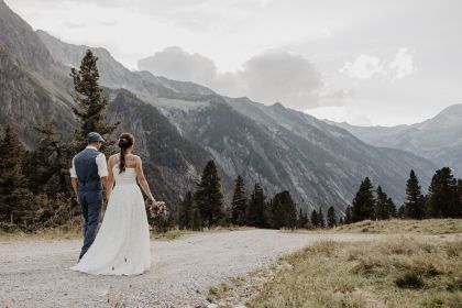 Almhochzeit auf 1640 m – Stimmungsvolles Brautlied & Sektempfang am Vorabend!