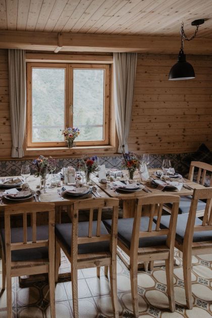 Ja-Wort auf 1640 m“ – Exklusive Berghochzeit auf der Grawandhütte Exklusives Juni-Angebot all Inklusive für 30 Personen