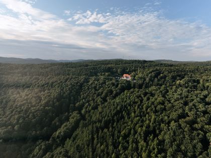 Bis zu 14.000 € Preisvorteil für eure Traumhochzeit unter der Woche Bis zu 14.000 € Preisvorteil für eure Traumhochzeit unter der Woche