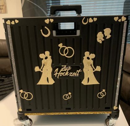 wir begleiten euch gerne an eurem schönstem Tag im Leben!