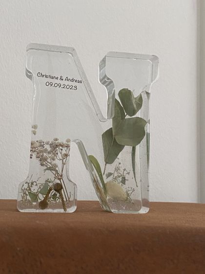 Brautstrauß konserviert in Buchstabe Brautstrauß konserviert in Buchstabe