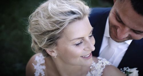 Outdoorhochzeit - Hochzeitsvideo Zuzka & Martin