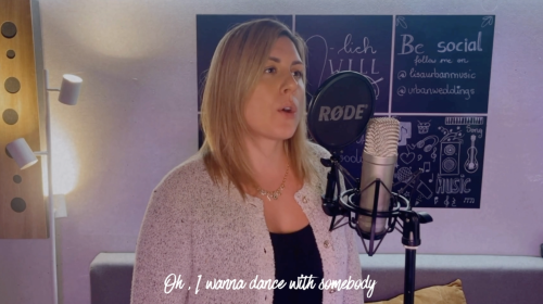 I wanna dance with somebody - Sängerin Lisa Urban