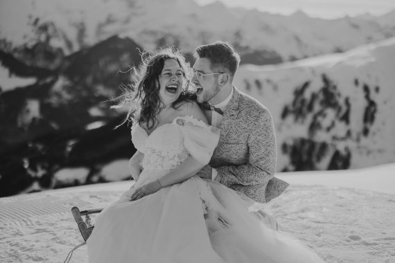 After-Wedding-Shooting mit Schneengel