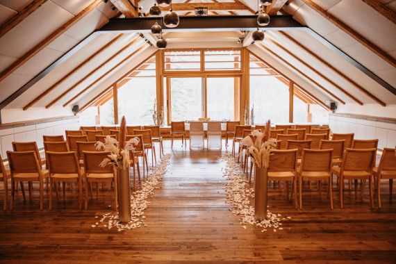 Außergewöhnliche See-Hochzeit in der Steiermark