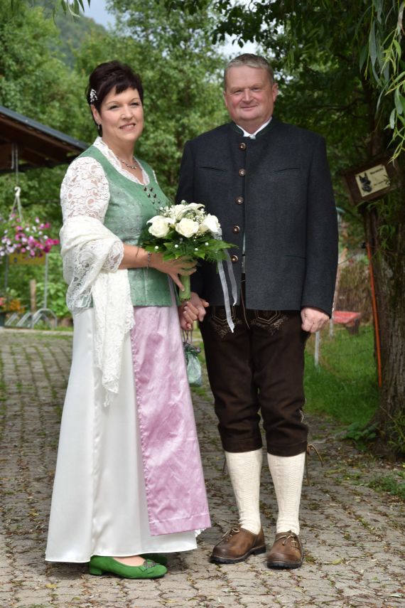 Trachtenhochzeit im Nationalpark Gesäuse (Steiermark)