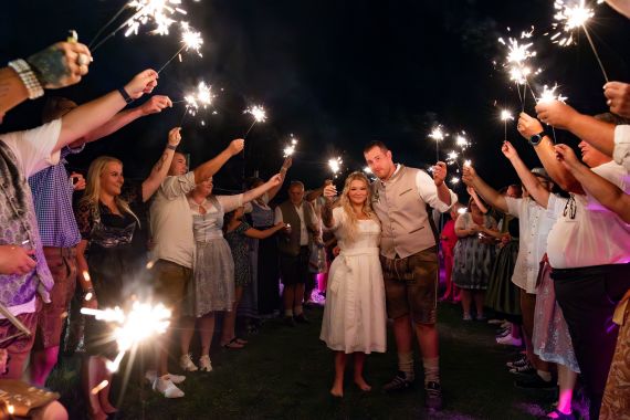 Trachtenhochzeit im Probuskeller Döller in Neudörfl