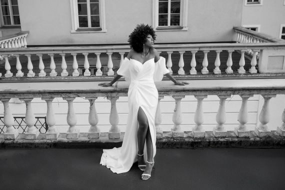 Easy, effortless Summerbride  – Sommerliche Leichtigkeit im Barockpalais