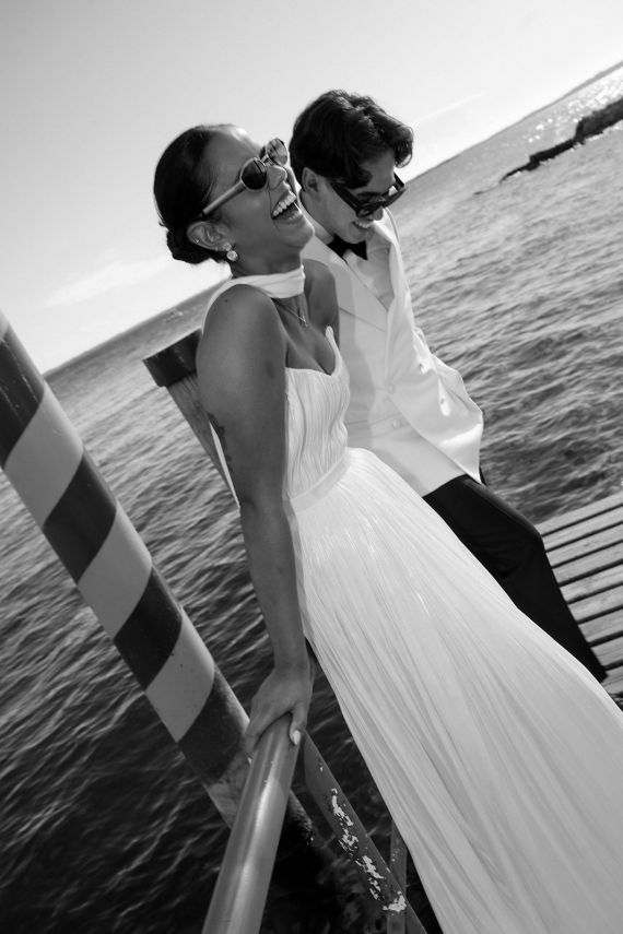 Einzigartiges Elopement am Gardasee: Romantische Hochzeit zwischen See und Olivenhainen