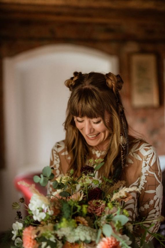 Außergewöhnlich heiraten im Garten im Spätsommer