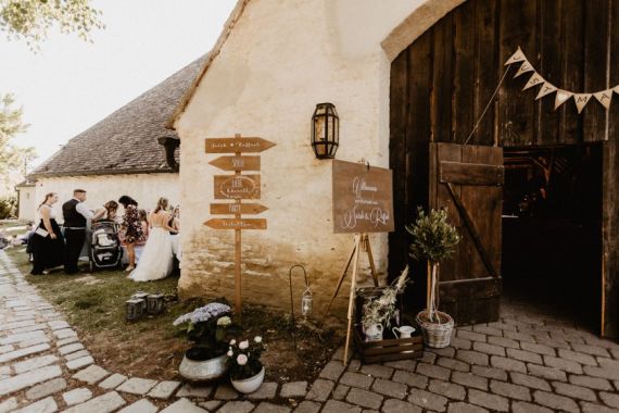 Vintage-Hochzeit im Weinviertel - Kreuzstadl in Streitdorf