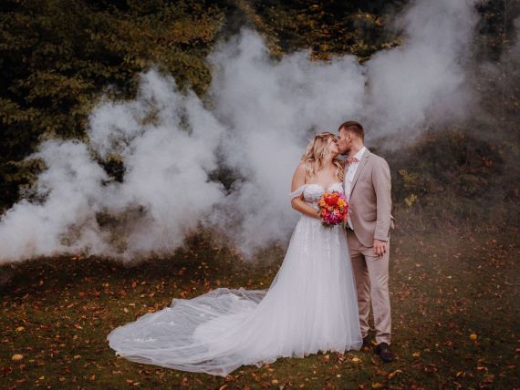 Wunderschöne Herbst-Hochzeit in der Villa Kunterbunt bei Wien