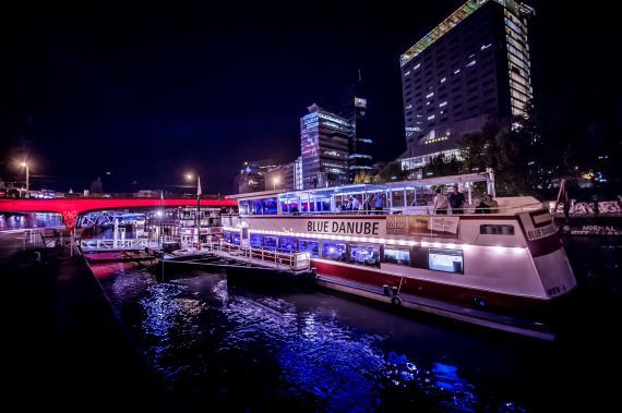 Hochzeitsreportage in Wien: DDSG Blue Danube Schiffahrt