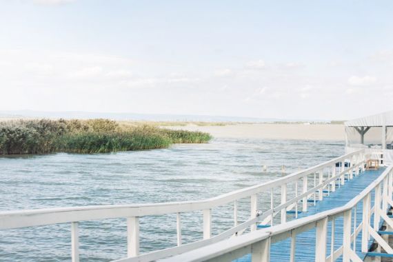 Hochzeitsreportage in Burgenland: Haus im See