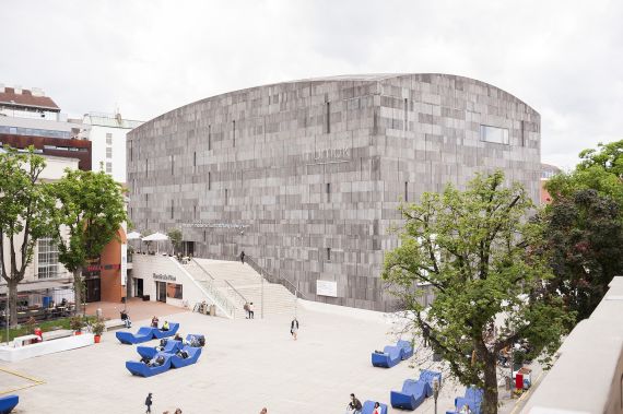 Hochzeitsreportage in Wien: MuseumsQuartier Wien