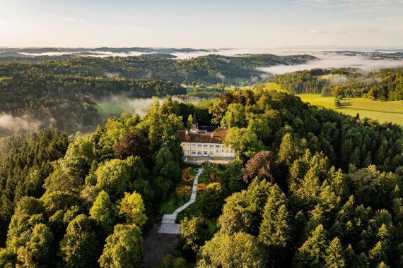 Ausgefalle Hochzeit im Schloss Vasoldsberg