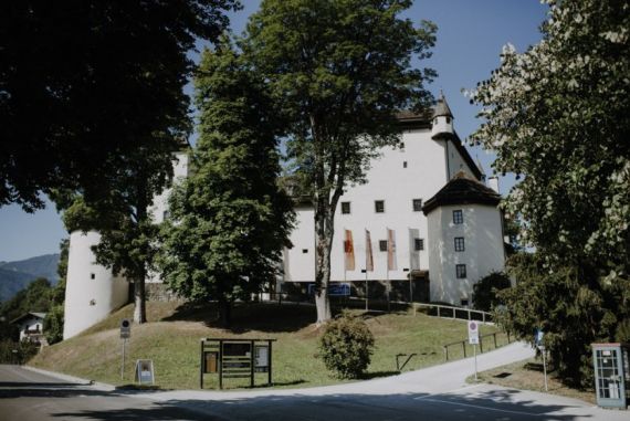 Hochzeitsreportage in Salzburg: Schloss Goldegg