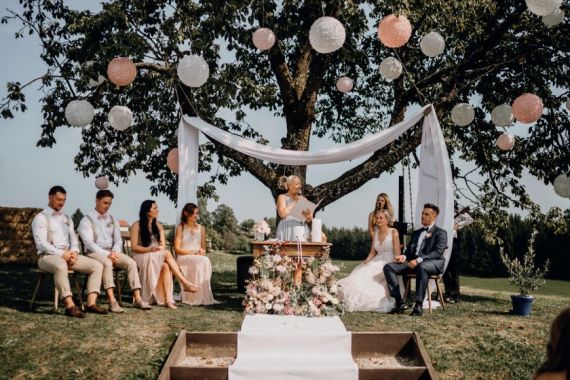 Boho Scheunen Hochzeit im Weingut Holler