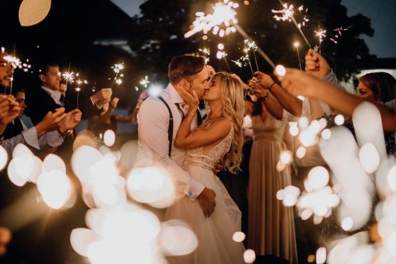 Boho Gartenhochzeit im Schloss Laxenburg