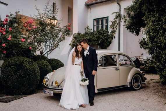 Vintage Hochzeit in einer alten Schmiede