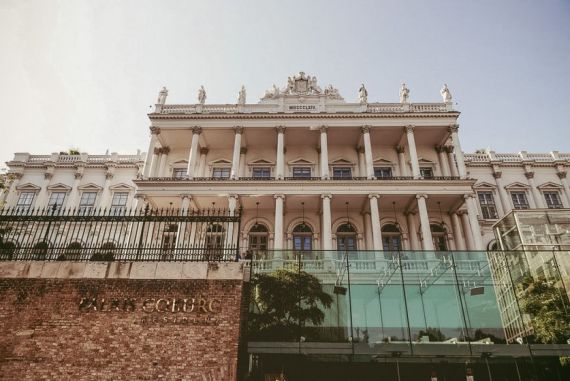 Luxus Stadthochzeit im Wiener Palais Coburg
