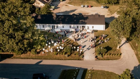 Hochzeitsreportage in Burgenland: Kalandahaus gleich beim Weingut Esterhazy
