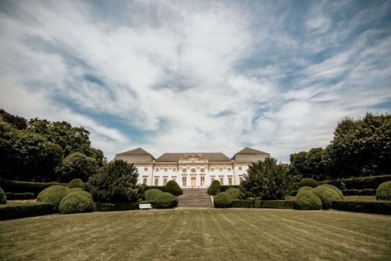Hochzeitsreportage in Burgenland: schloss halbturn