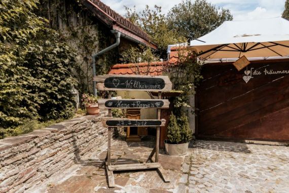 Gartenhochzeit mit freier Trauung: Die Träumerei in Maria Bild
