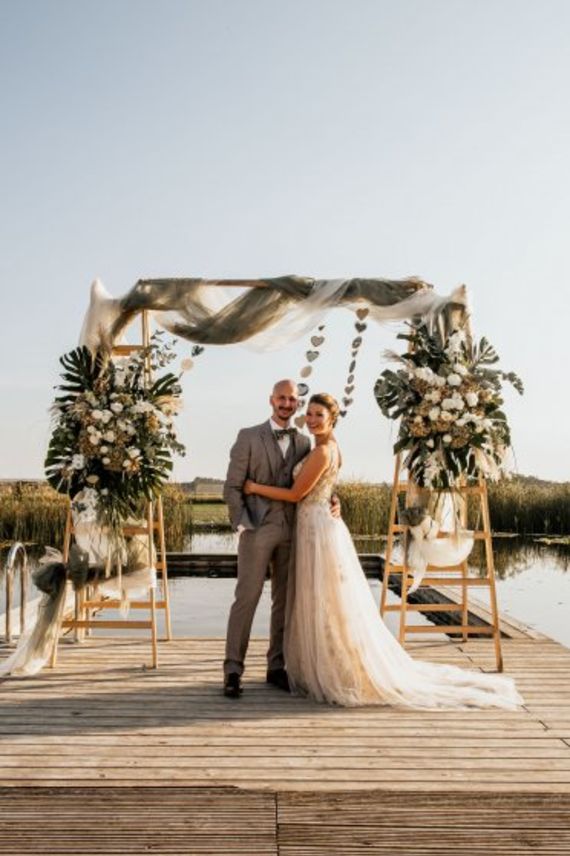 Teich-Hochzeit von Kaya und Clark