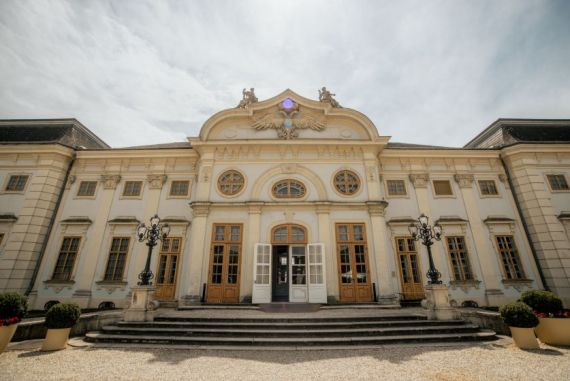 Hochzeitsreportage in Burgenland: Schloss-Halbturn