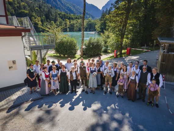 Traditionelle bayerische Traumhochzeit am Thumsee – Johanna & Helmut