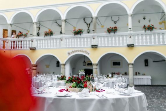 Hochzeitsreportage in Niederösterreich: Hotel Schloss Weikersdorf
