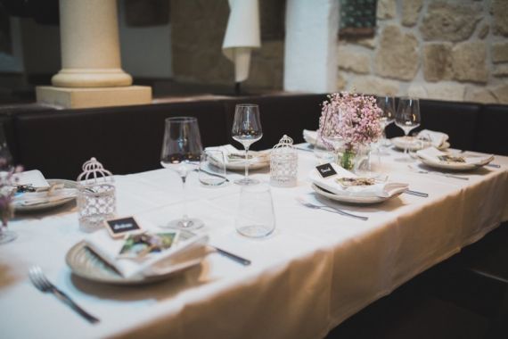 Corona Hochzeit im Weingut Liszt