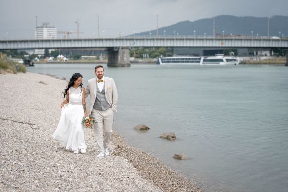 Heiraten wie ein Spaziergang an der Donau