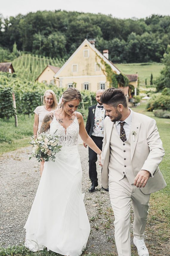Sommerhochzeit im schönen Weingut Georgiberg