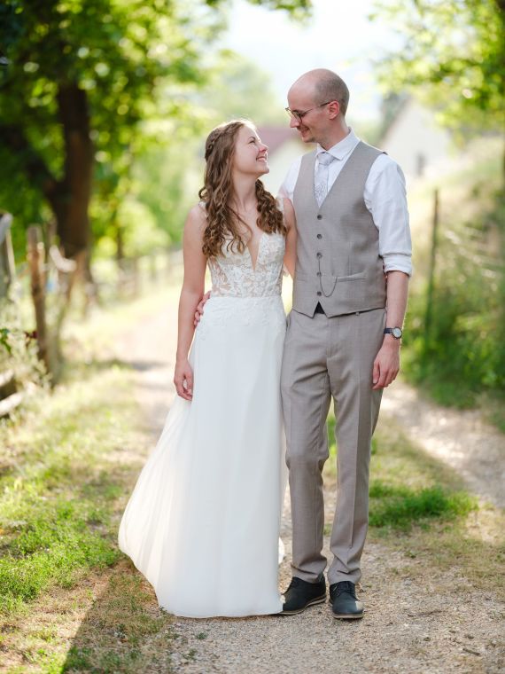 Standesamt in Graz & Lässige Gartenhochzeit