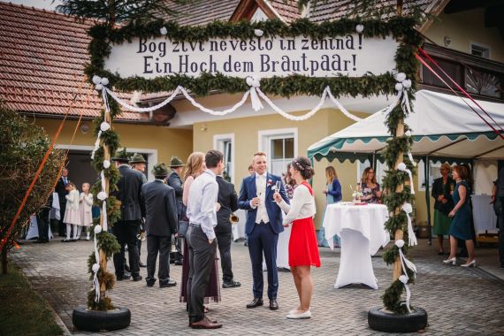Traditionelle Hochzeit im Thon7
