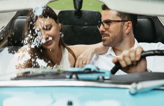 Modern wedding day in Gmunden