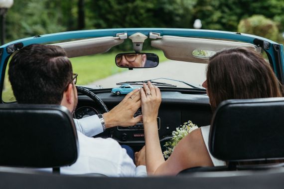 Modern wedding day in Gmunden