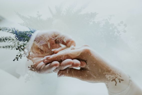 Engagementshooting im wunderschönen Licht in Grebenhain