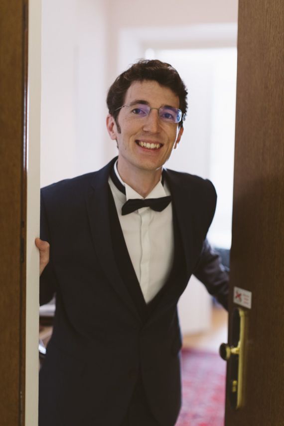 Eine Hochzeit mit Hüten wie zu Kaisers Zeiten