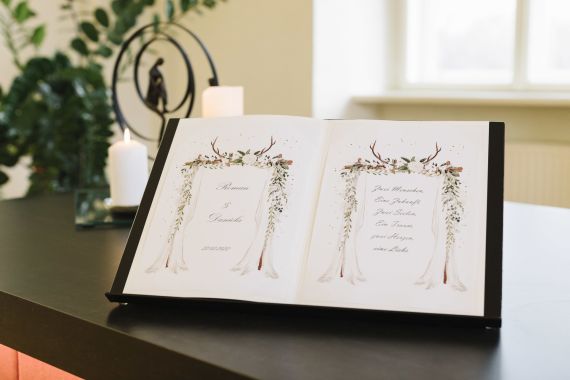 Kleine Winterhochzeit im historischen Krems an der Donau
