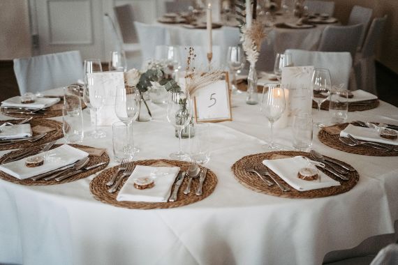 Boho-Hochzeit im Freigut Thallern