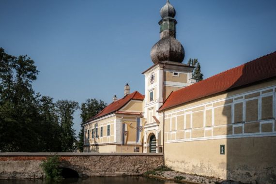 Hochzeitsreportage in Niederösterreich: Wasserschloss Kottingbrunn