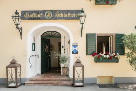 Hochzeitsreportage in Salzburg: Schlosswirt zu Anif