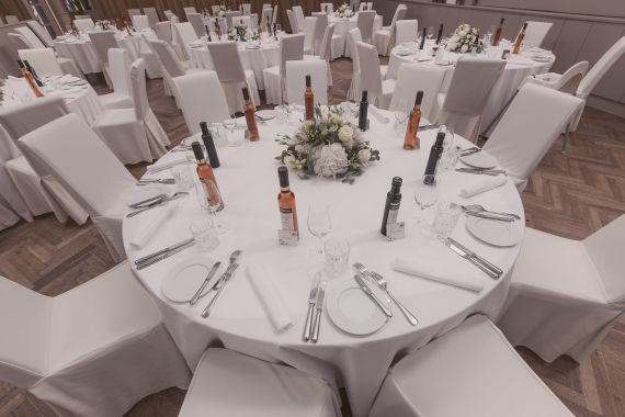 Ein Hochzeitsmenü à la Mörwald: Ein unvergesslicher Boho-Hochzeitstag in Feuersbrunn in Niederösterreich