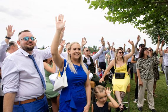 Brautstrauß führt direkt zum Heiratsantrag